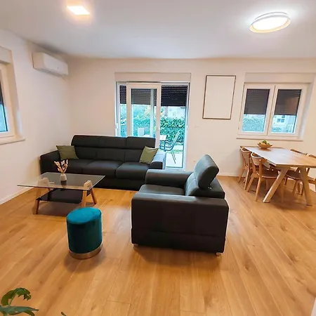 Kai - & Business Apartman *