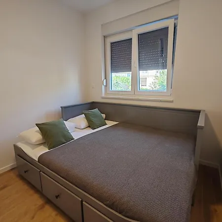 Kai - & Business Kastela